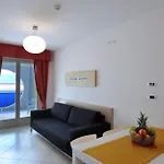 Cozy In Bibiones Area Апартаменти