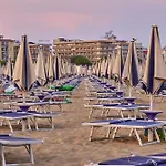 Апартаменти Cozy In Bibiones Area